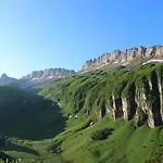 In Near Slopes Apartman *